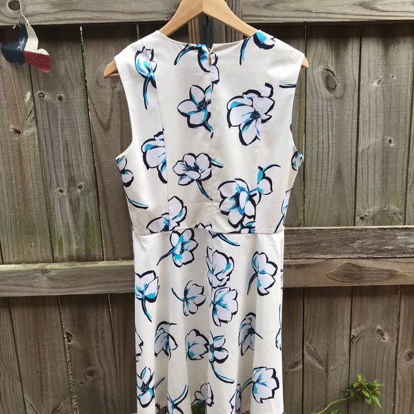 Draper James Summer Floral Love Circle Dress - Picture 5 of 8